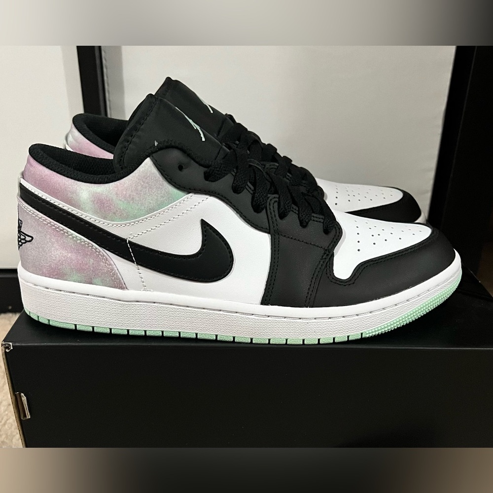 Air Jordan 1 "Tie Dye"